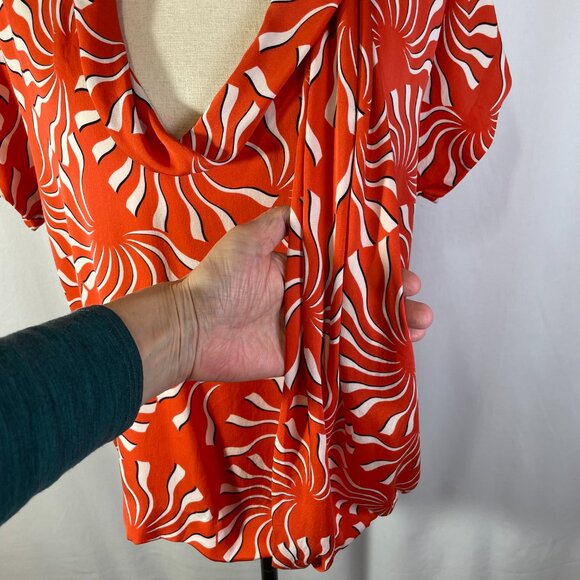 Diane Von Furstenburg Size 8 Dione Silk Stretch Drape Blouse Coral Short Sleeves - Picture 6 of 14
